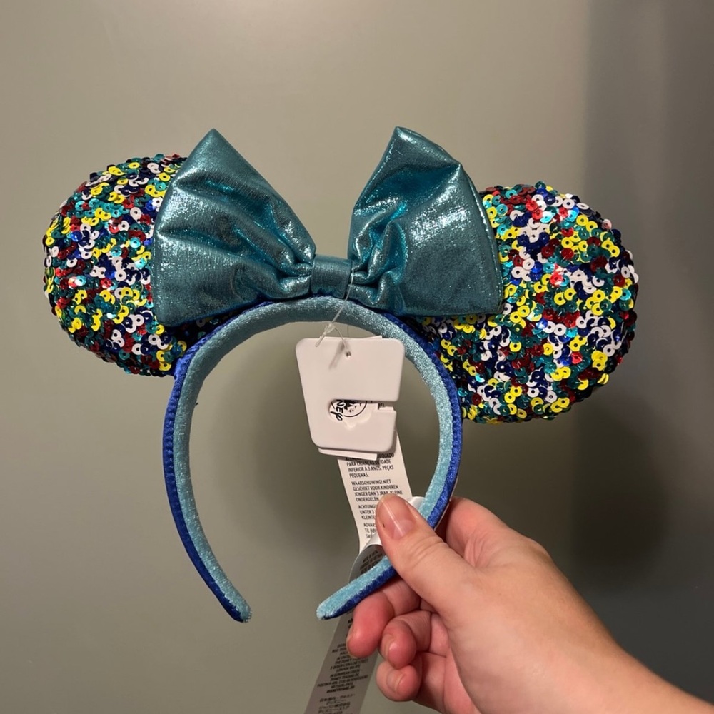 Disney Minnie Mouse 2022 ears NWT